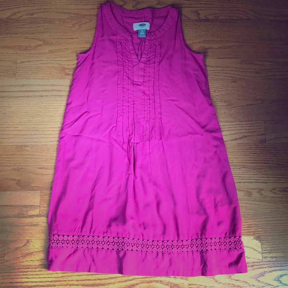 NWOT - Old Navy Fuchsia Shift Dress for girls